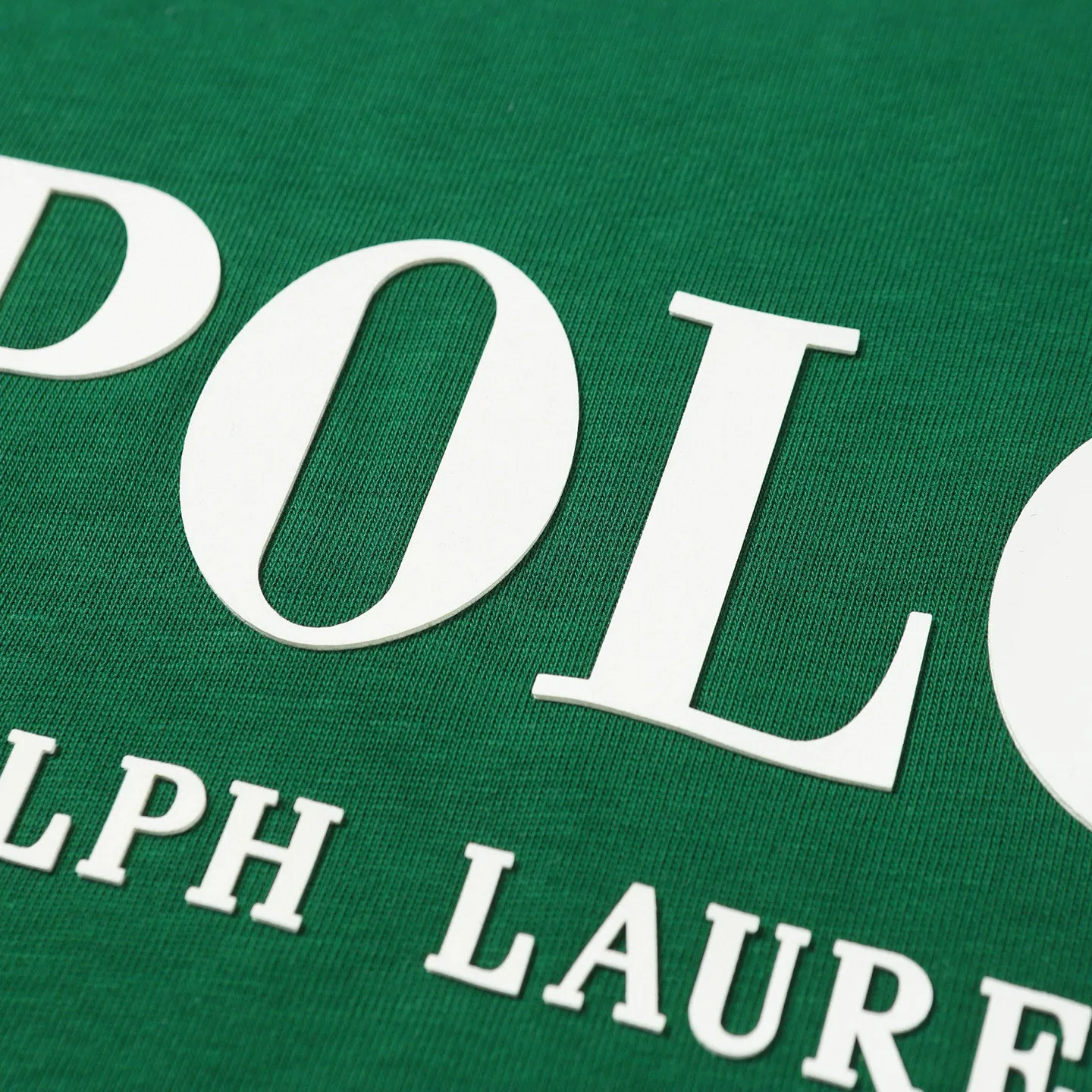 P126 Style number: 508 Ralph Lauren/Ralph Lauren 25ss new summer 3D silicone Polo embossed round neck T-shirt. The main logo on the neck has a QR code mark, which can be scanned for verification. It uses 3D silicone three-dimensional English letter logo embossing to distinguish low-low products on the market. 32 counts, 240g hydrophilic toner, 100% cotton fabric, comfortable and soft, highly breathable, focusing on high-end cost-effectiveness, needless to say good quality. Available in a variety of colors, both boys and girls can try this genderless style, giving them a yuppie tone in no time. Immerse yourself in your leisurely style, and have your own style in retro. Natural, vivid and very French romantic feelings, perfectly integrating youthful atmosphere and trend. Color: off-white, navy blue, dark green, light green Size: S-xL S Shoulder width 44 Bust 104 Sleeve length 23 Clothing length 72 M Shoulder width 45 Bust 108 Sleeve length 24 Clothing length 74 L Shoulder width 46 Bust 112 Sleeve length 25 Clothing length 76 xL Shoulder width 47 Bust 116 Sleeve length 26 Clothing length 78